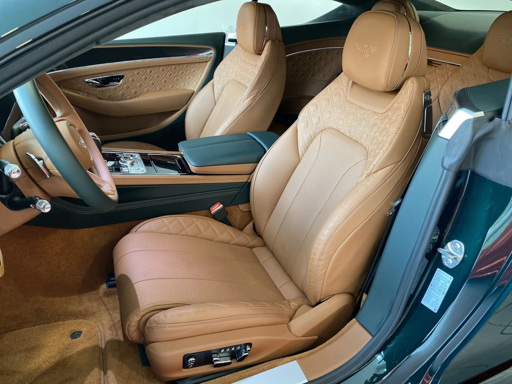 Bentley Continental GT Speed W12 foto 14