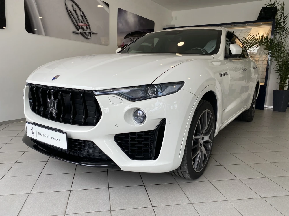 Maserati Levante foto 1