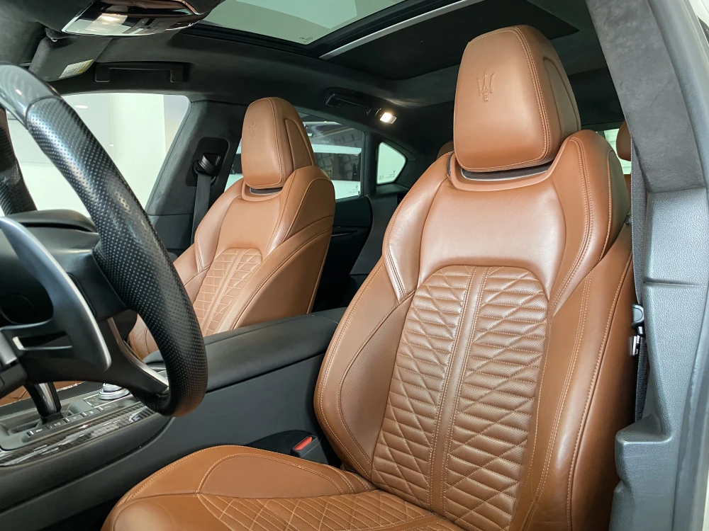 Maserati Levante foto 9