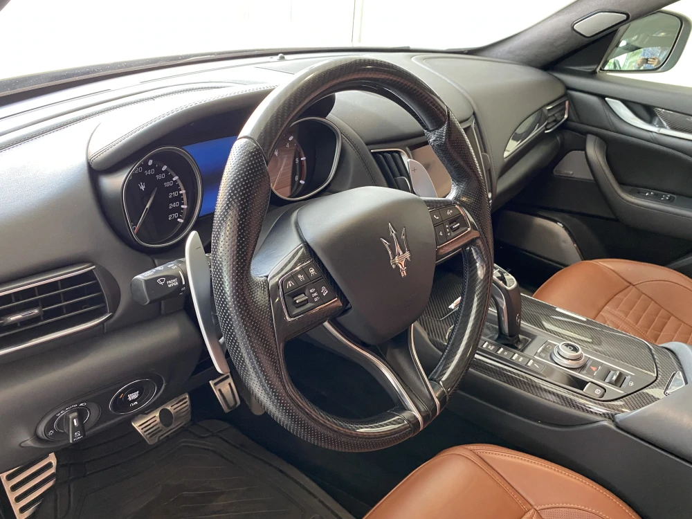 Maserati Levante foto 10
