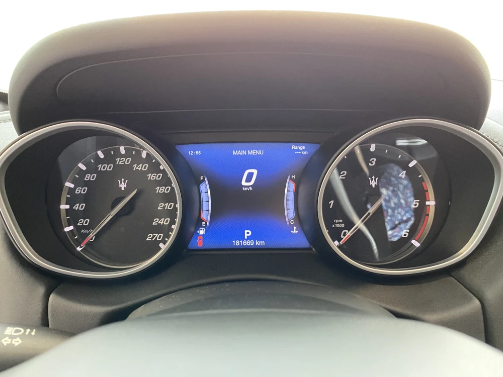 Maserati Levante foto 14
