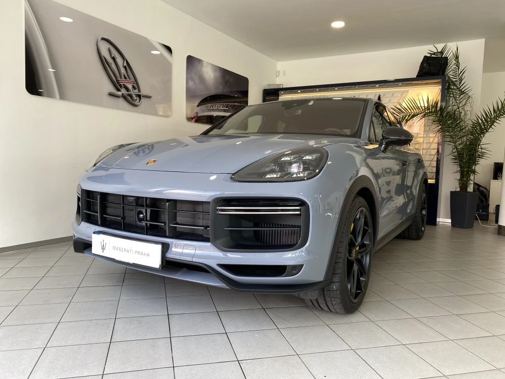 Porsche Cayenne Turbo GT foto 1