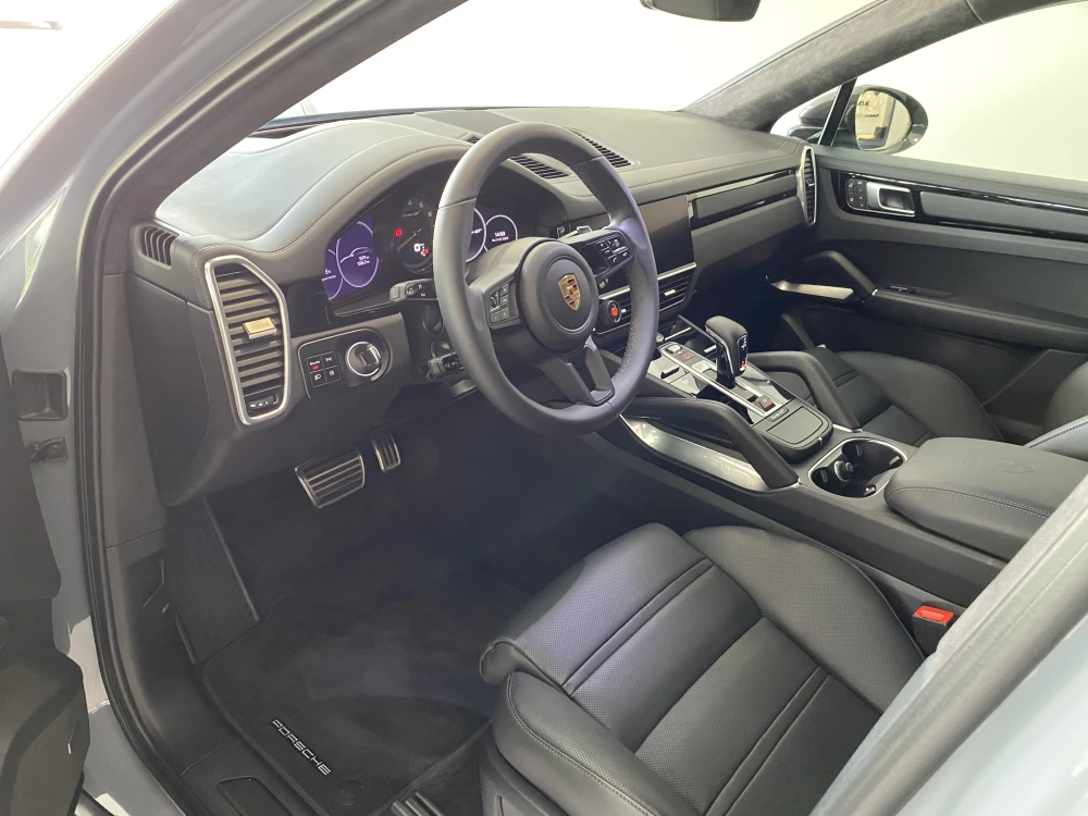 Porsche Cayenne Turbo GT foto 9