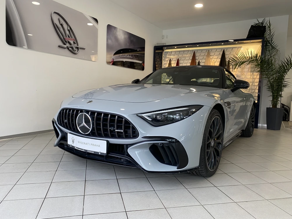 Mercedes-Benz SL 63 AMG 4Matic foto 1