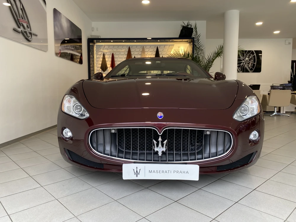 Maserati GranCabrio foto 2