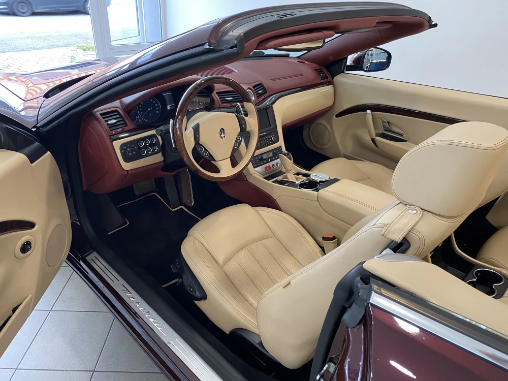 Maserati GranCabrio foto 11