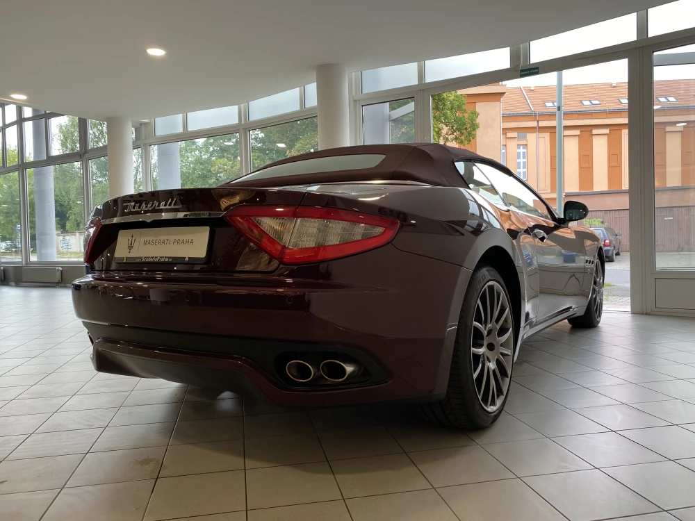 Maserati GranCabrio foto 10