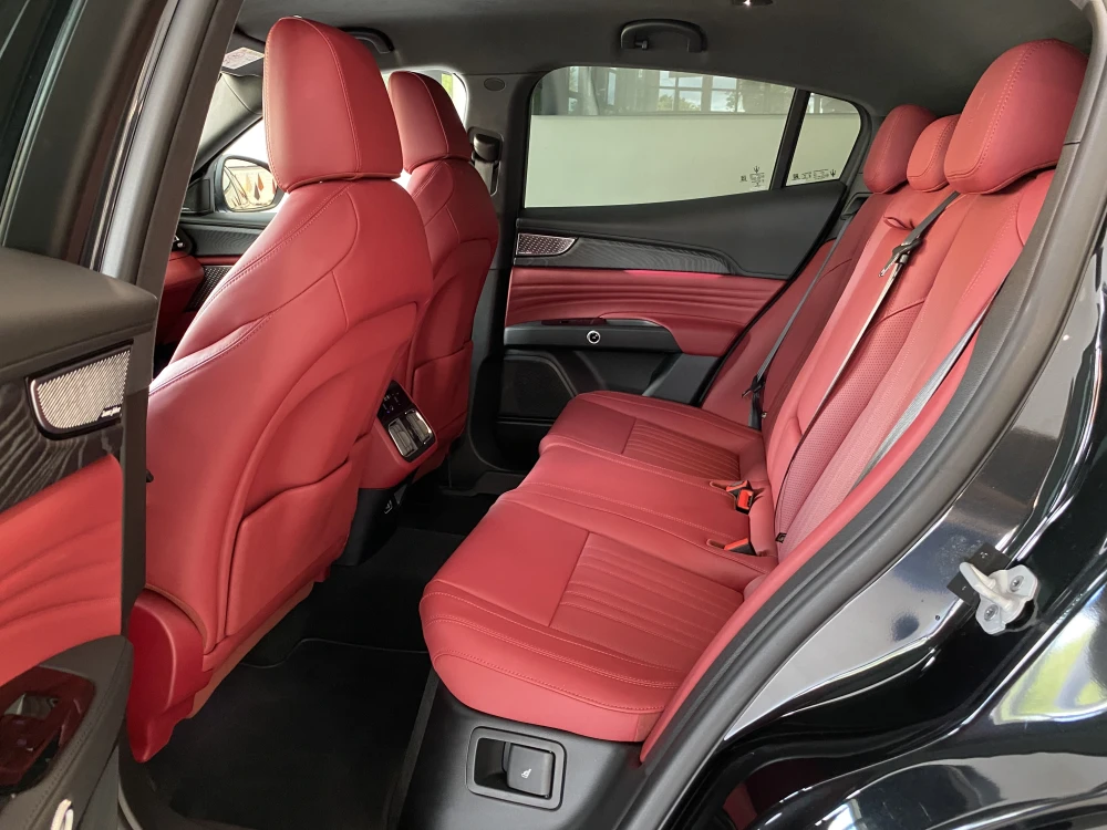 Maserati Grecale foto 11