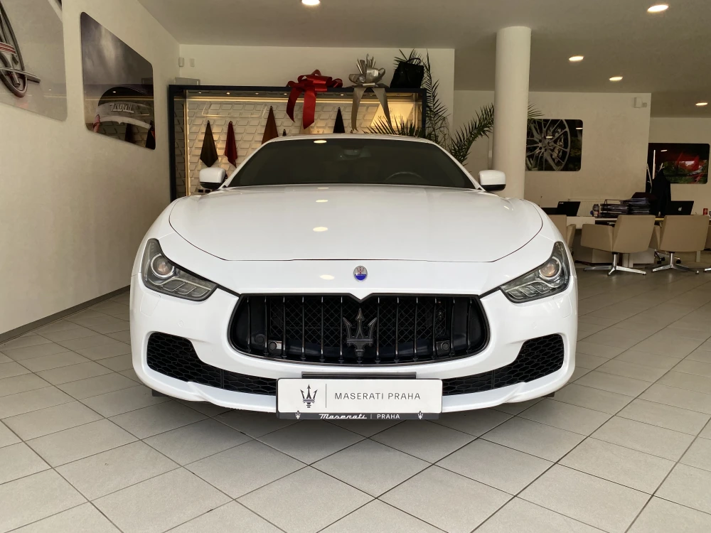 Maserati Ghibli foto 2