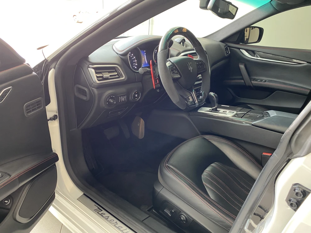 Maserati Ghibli foto 9
