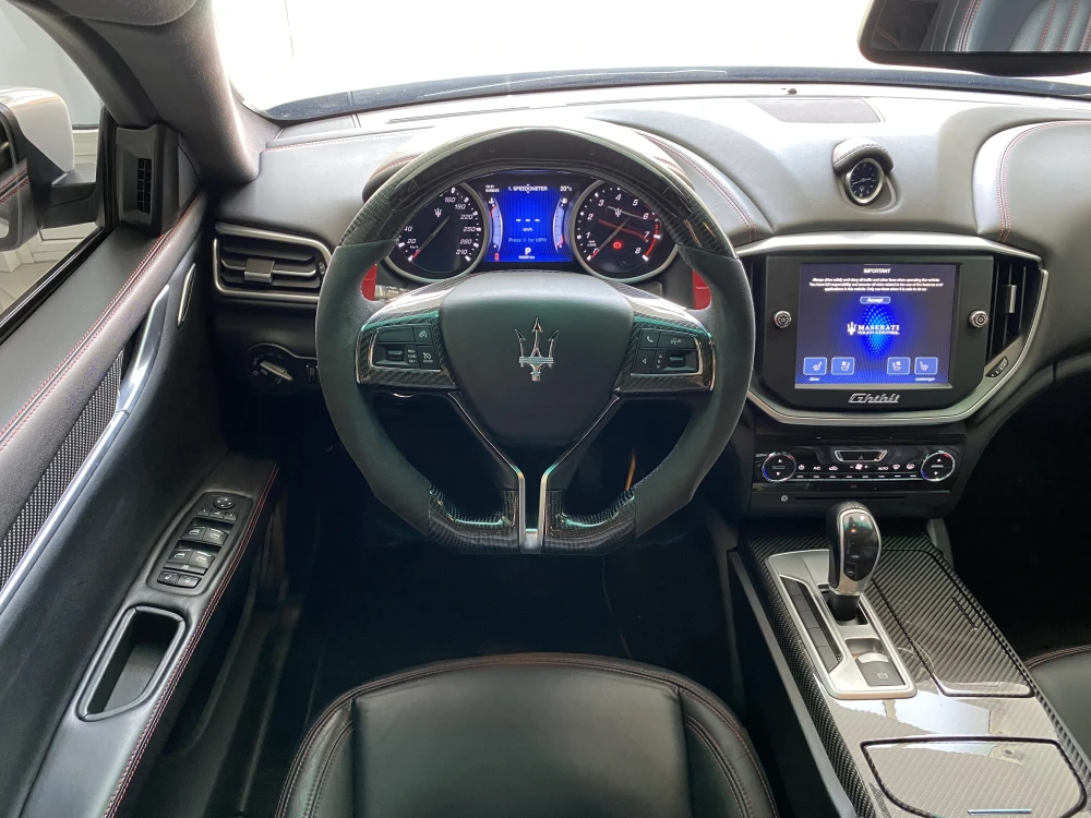 Maserati Ghibli foto 14