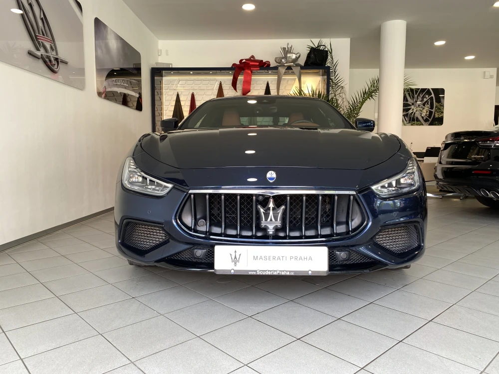 Maserati Ghibli foto 2
