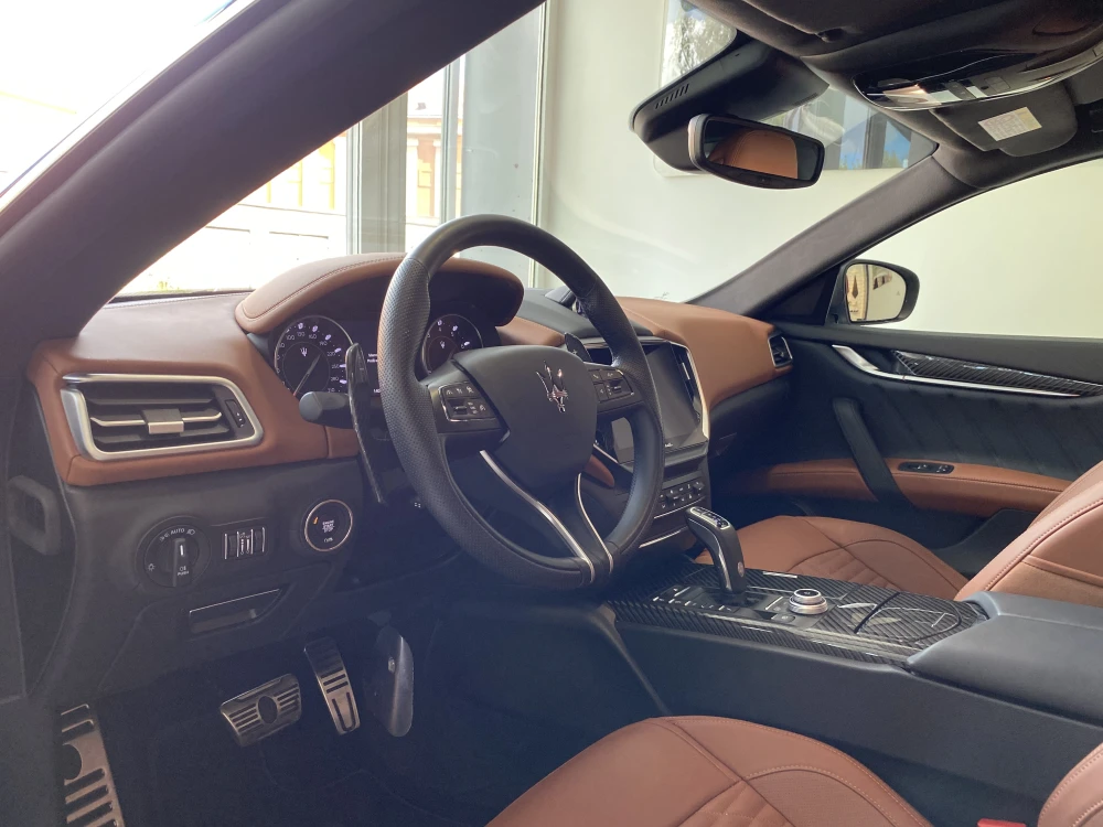 Maserati Ghibli foto 8