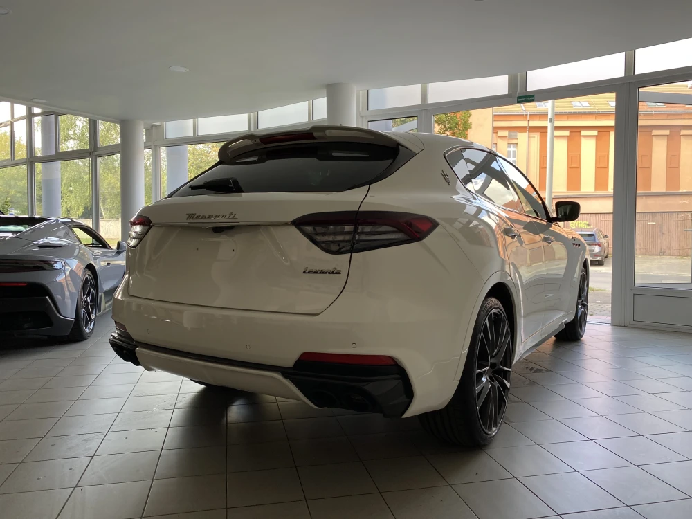 Maserati Levante foto 7