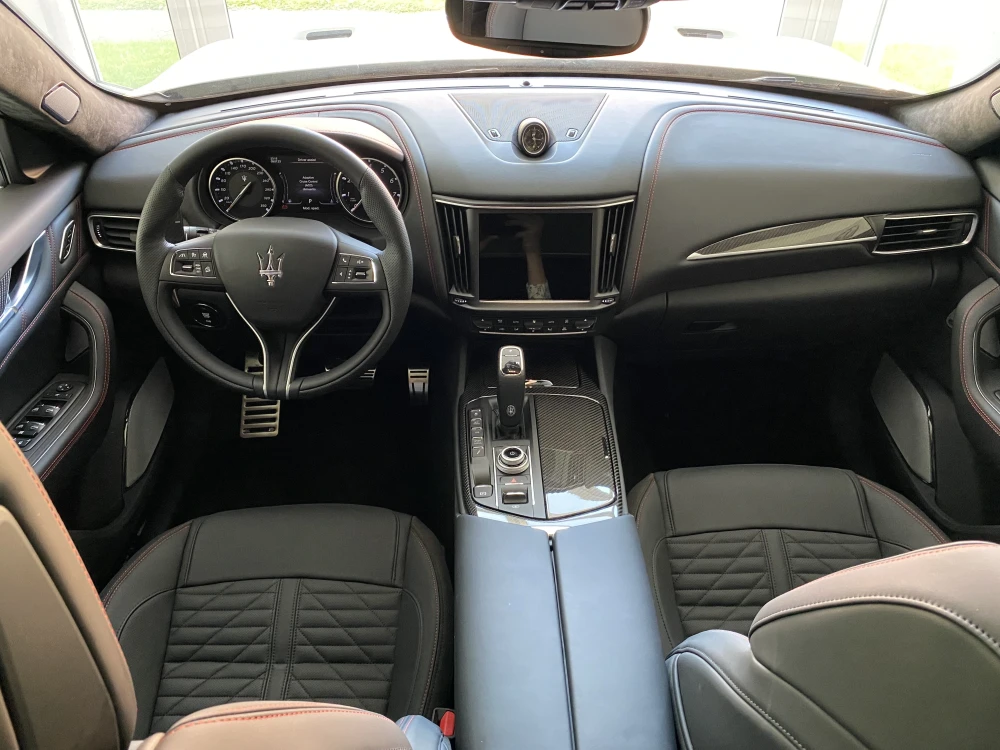 Maserati Levante foto 11