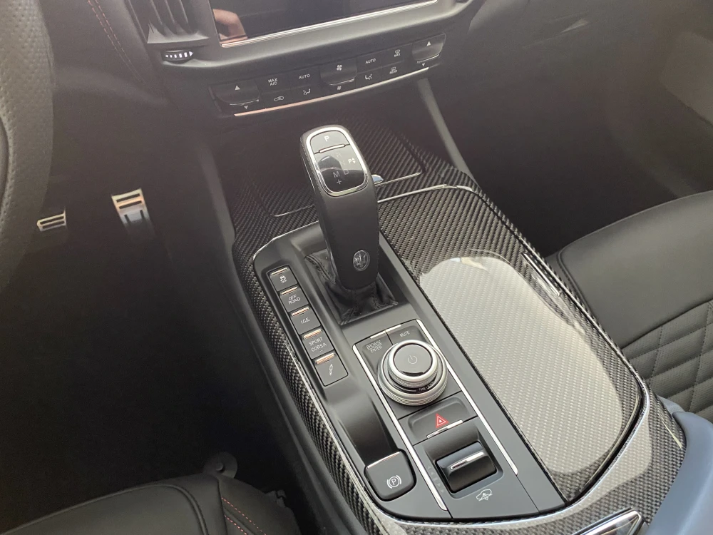 Maserati Levante foto 18