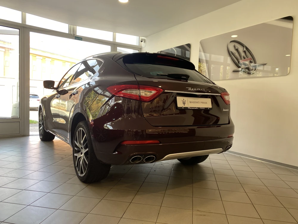 Maserati Levante foto 4