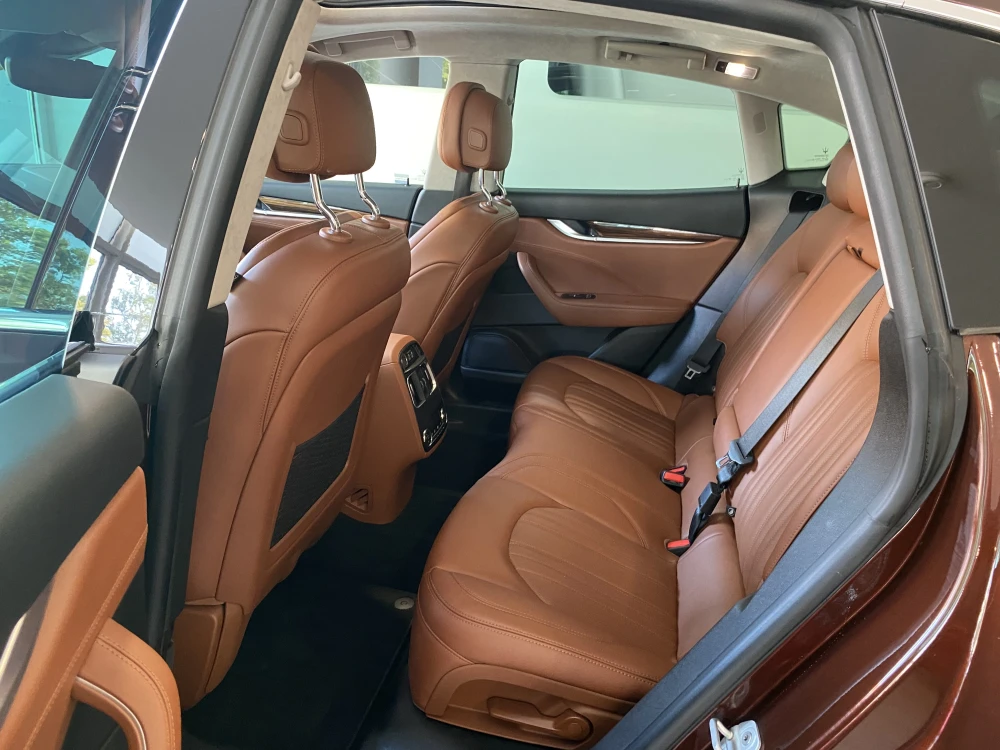 Maserati Levante foto 12