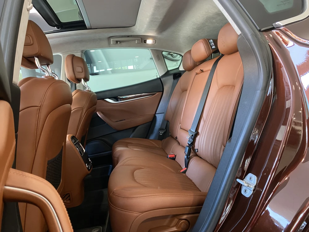 Maserati Levante foto 17
