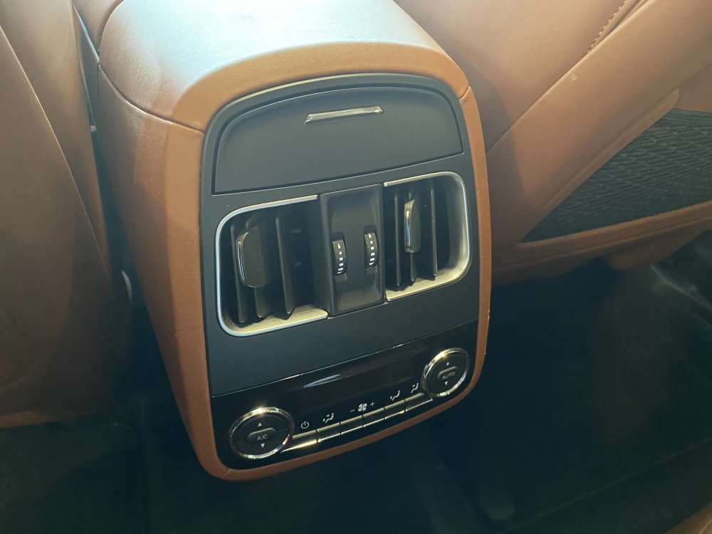 Maserati Levante foto 18