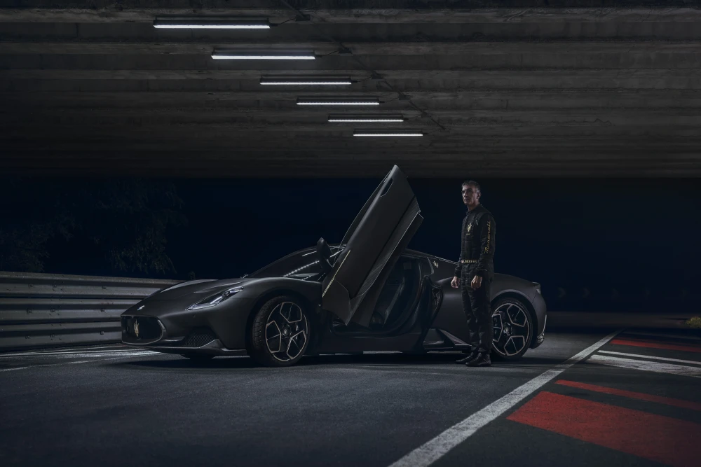 Maserati MC20 foto 2
