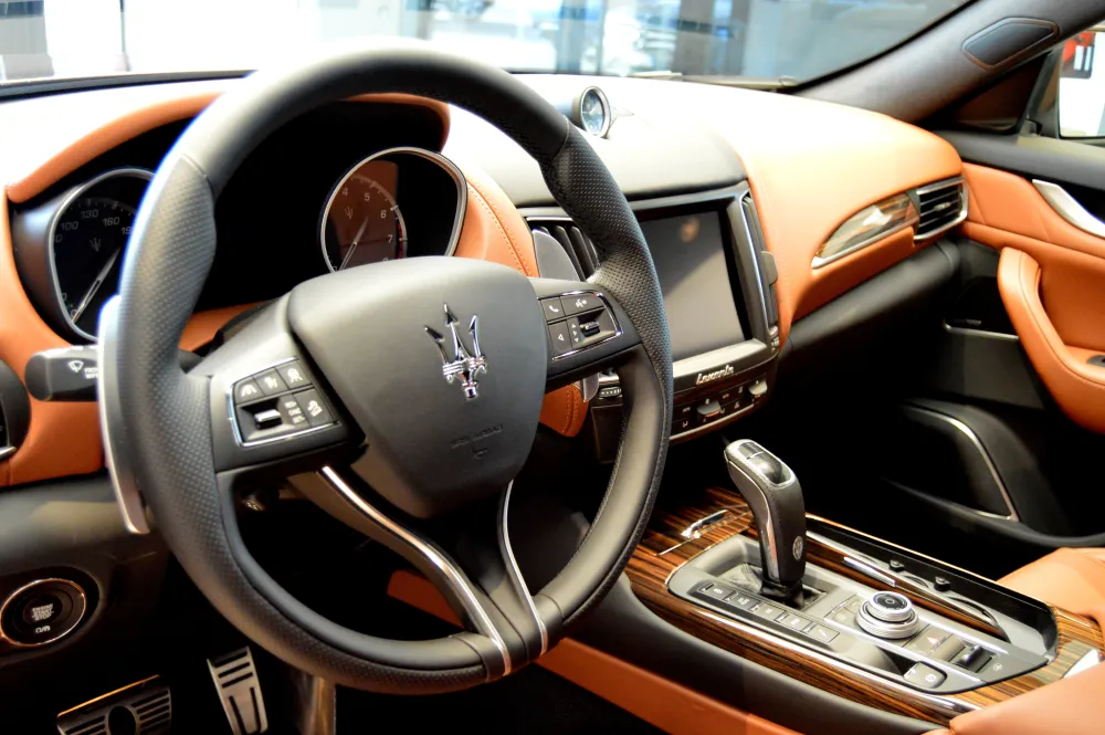 Maserati Levante foto 9