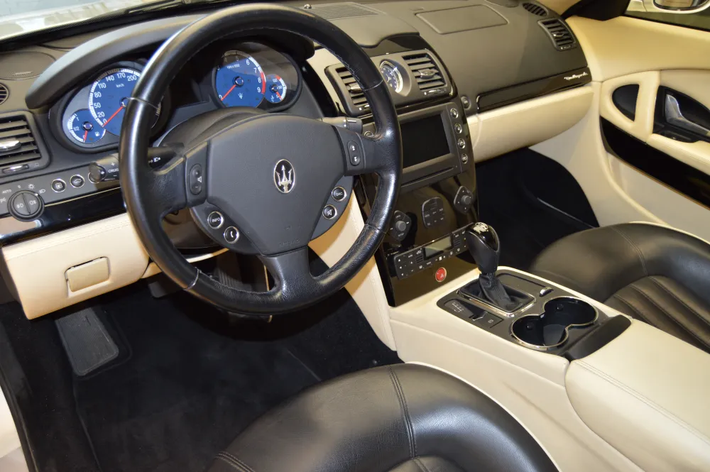 Maserati Quattroporte foto 7