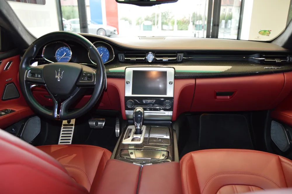 Maserati Quattroporte foto 2