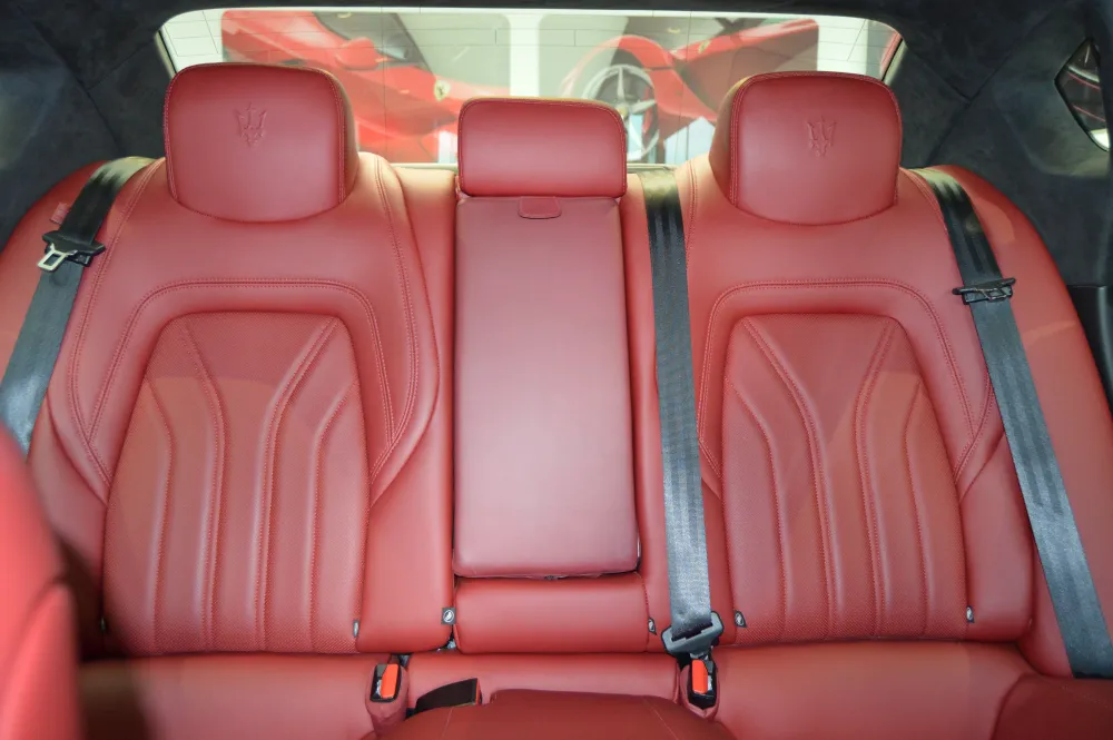 Maserati Quattroporte foto 13