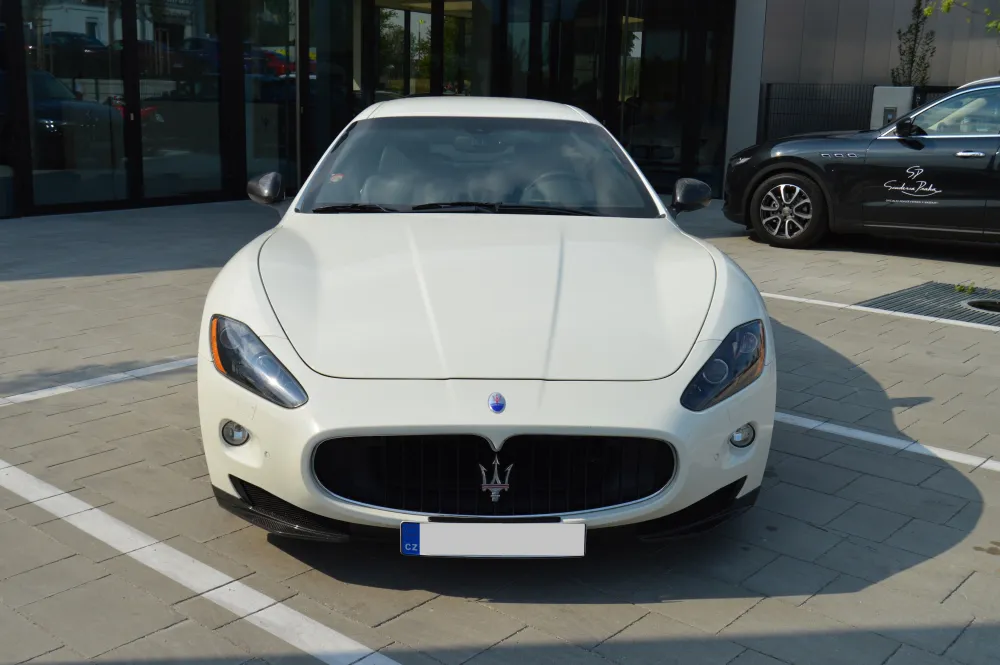 Maserati GranTurismo foto 10