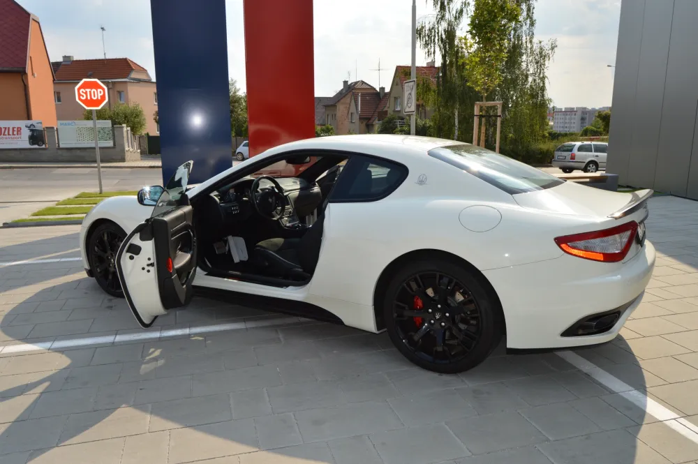 Maserati GranTurismo foto 14