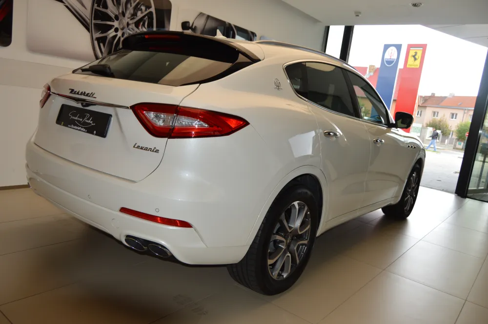 Maserati Levante foto 8