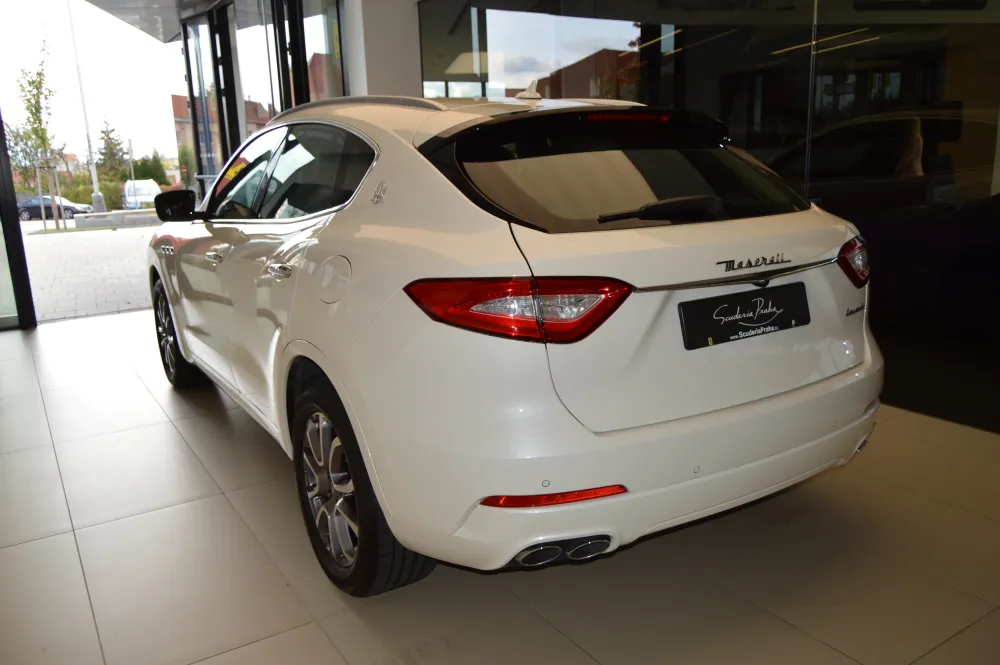 Maserati Levante foto 4