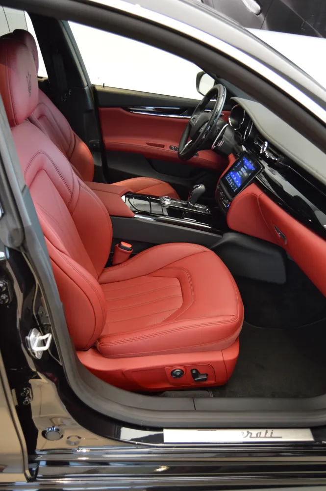 Maserati Quattroporte foto 7