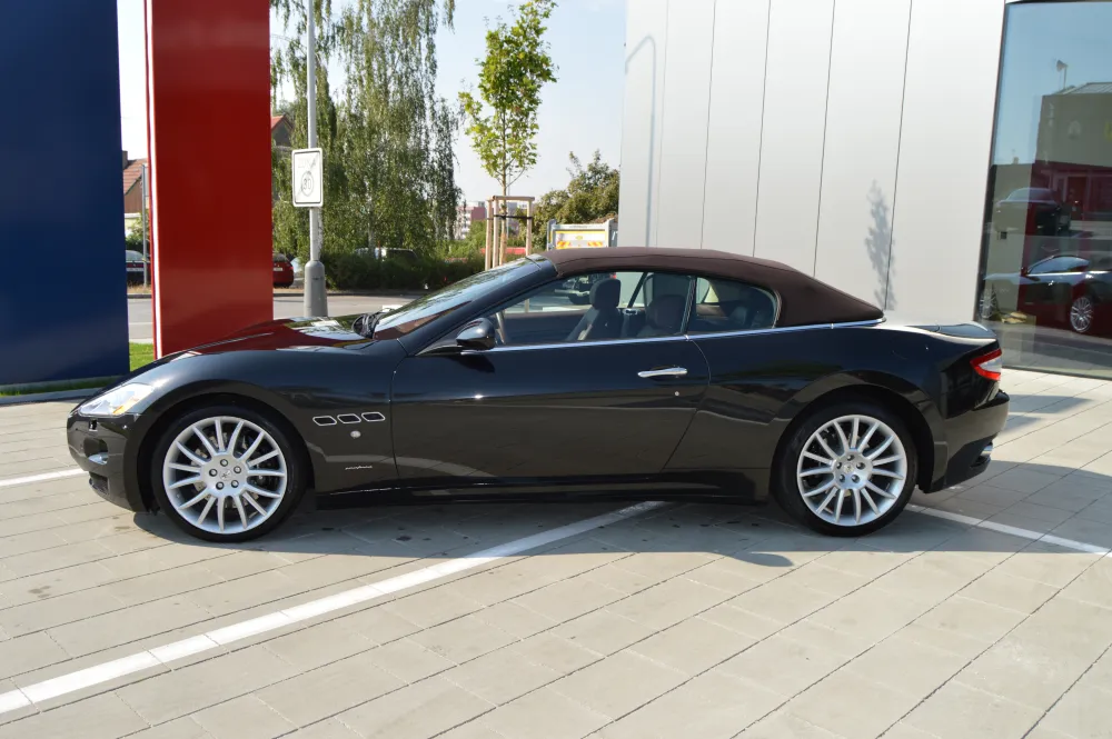 Maserati GranCabrio foto 5