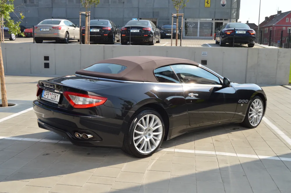 Maserati GranCabrio foto 10