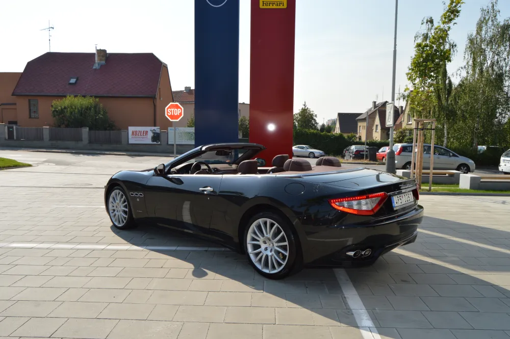 Maserati GranCabrio foto 6