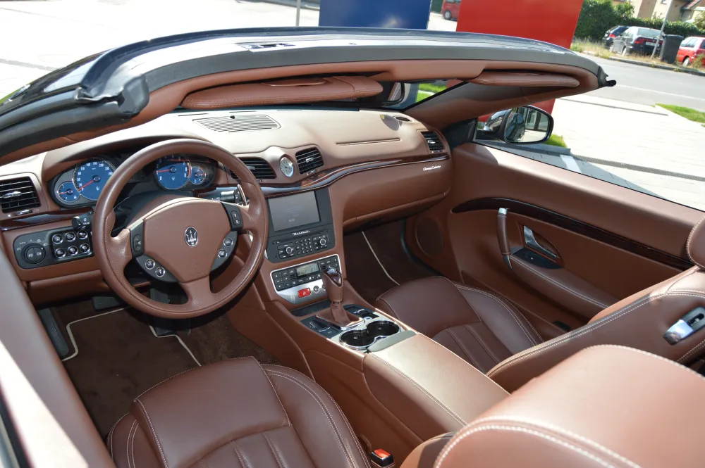 Maserati GranCabrio foto 22