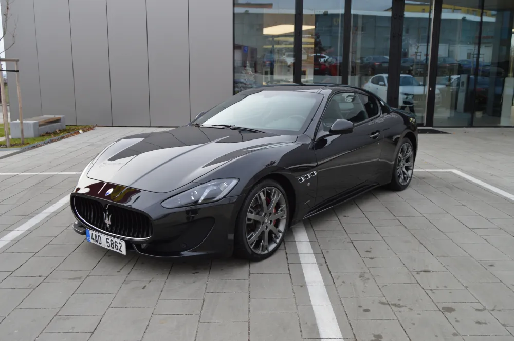 Maserati GranTurismo foto 1