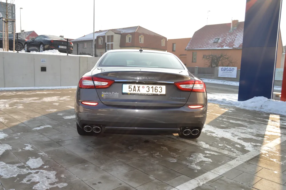 Maserati Quattroporte foto 5