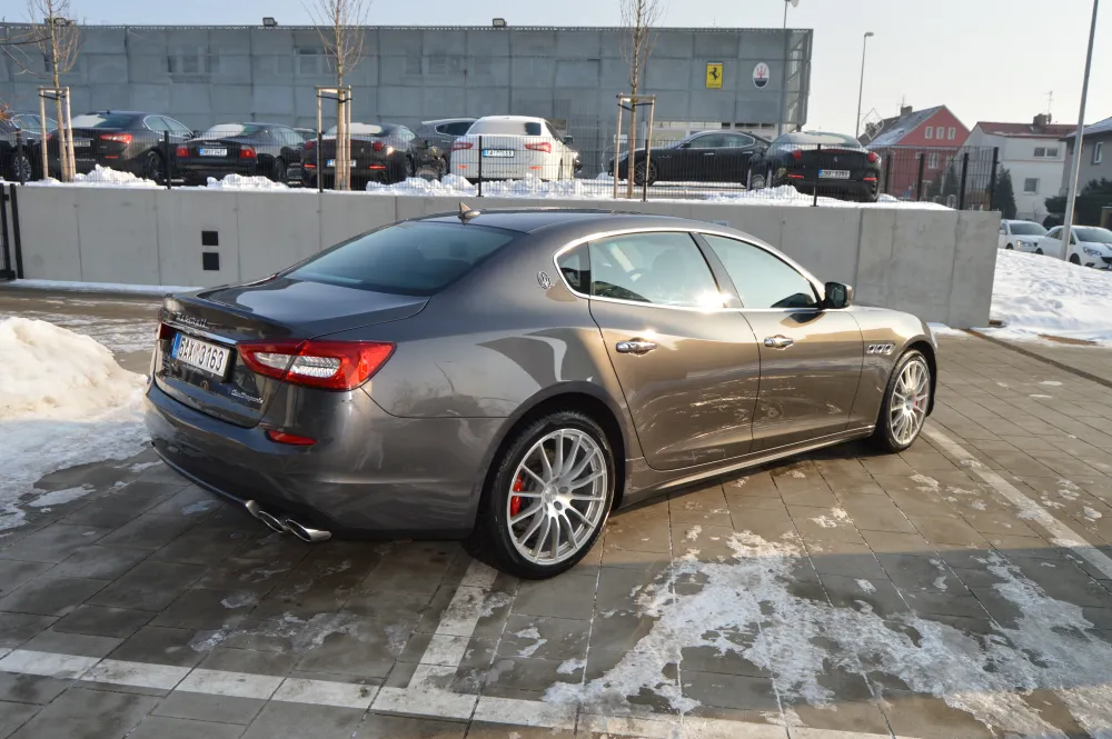 Maserati Quattroporte foto 4