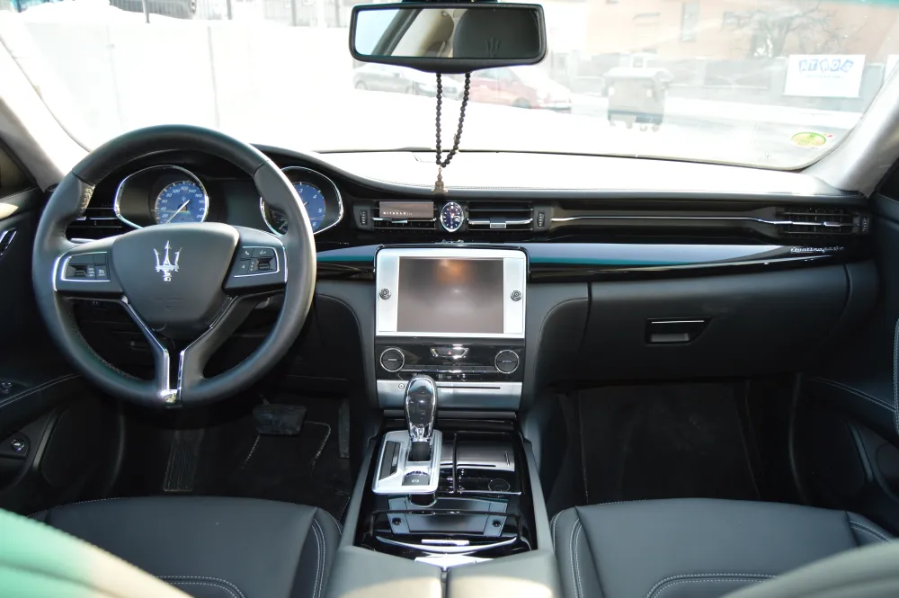 Maserati Quattroporte foto 2