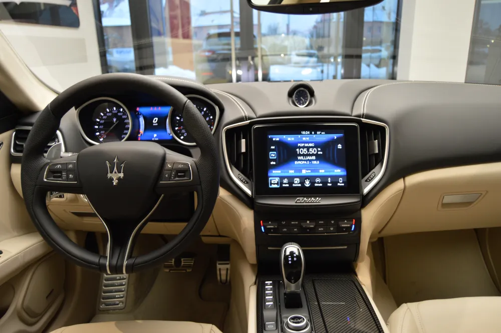 Maserati Ghibli foto 6