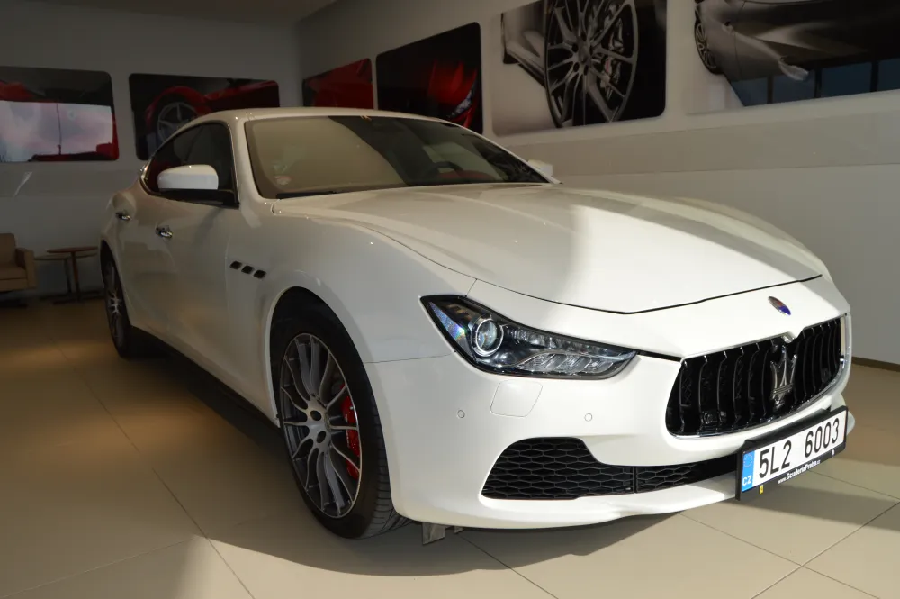 Maserati Ghibli foto 2