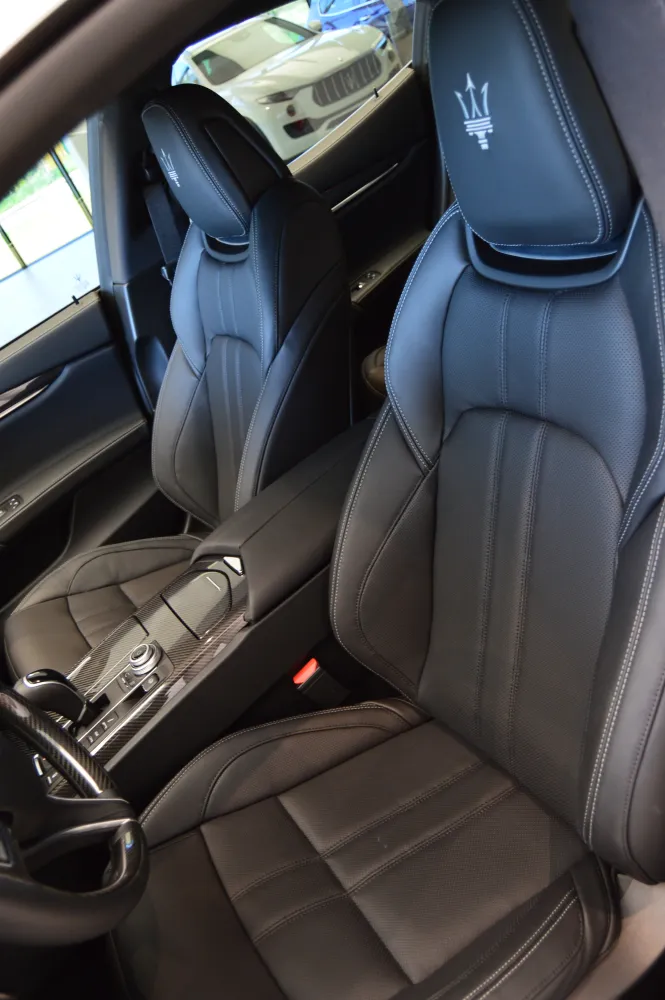 Maserati Ghibli foto 12