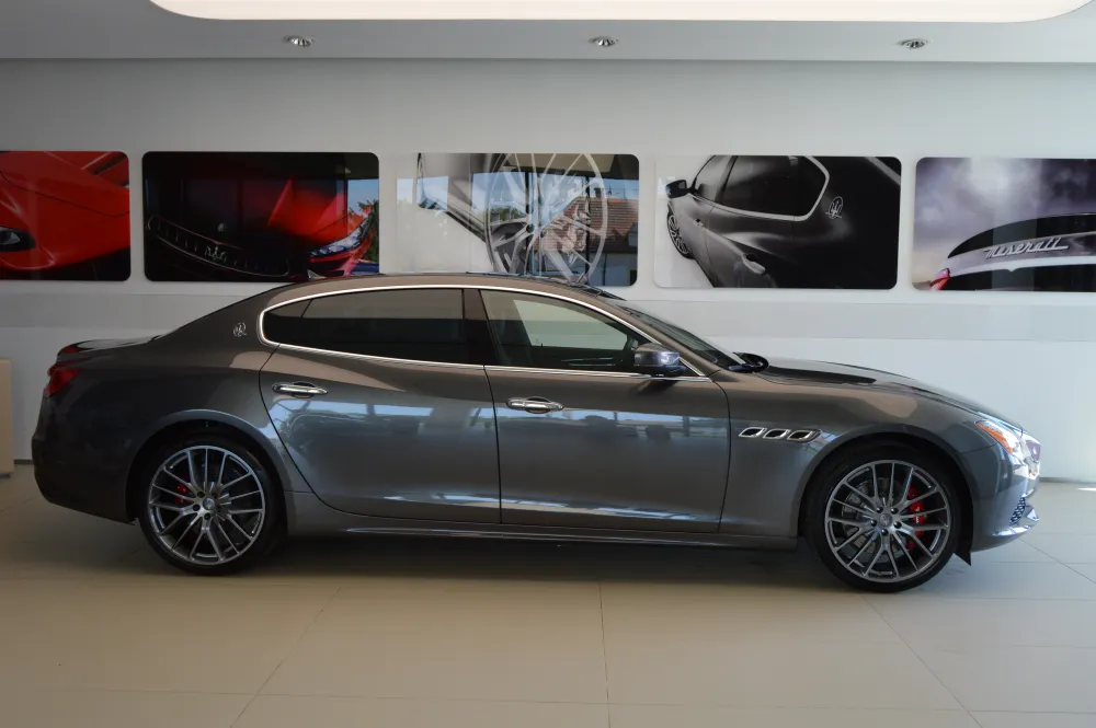 Maserati Quattroporte foto 3