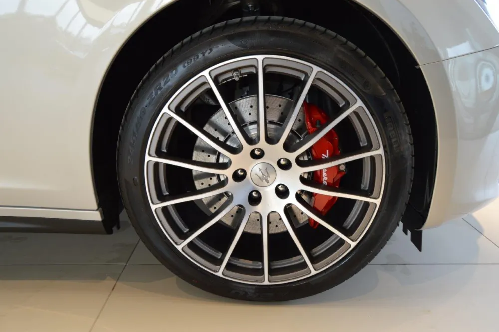 Maserati Ghibli foto 14