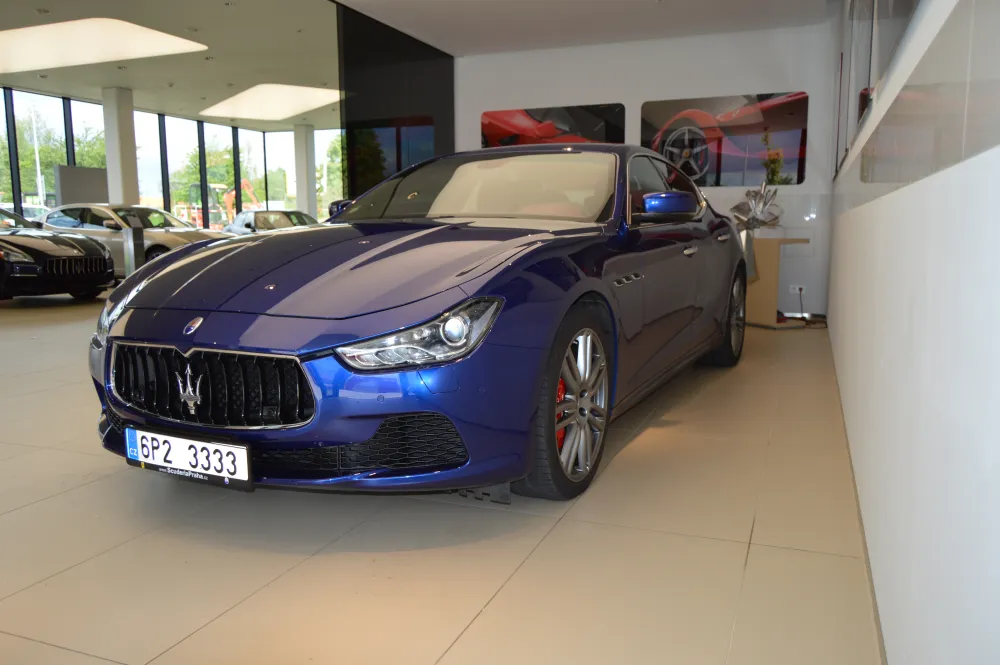 Maserati Ghibli foto 1