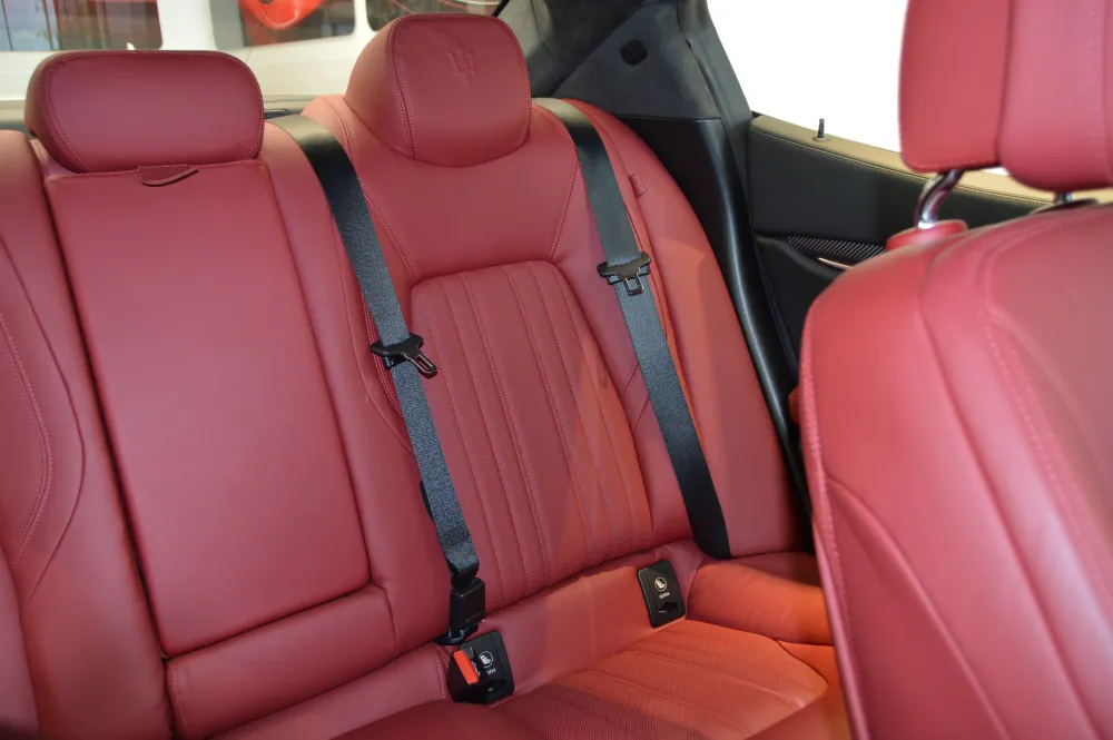Maserati Ghibli foto 11