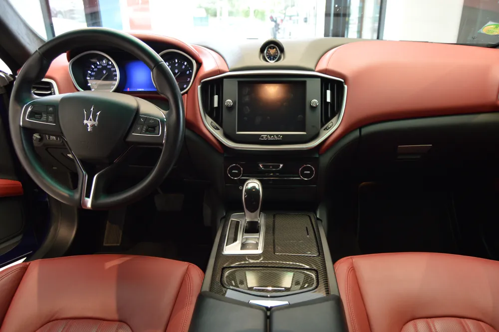 Maserati Ghibli foto 2